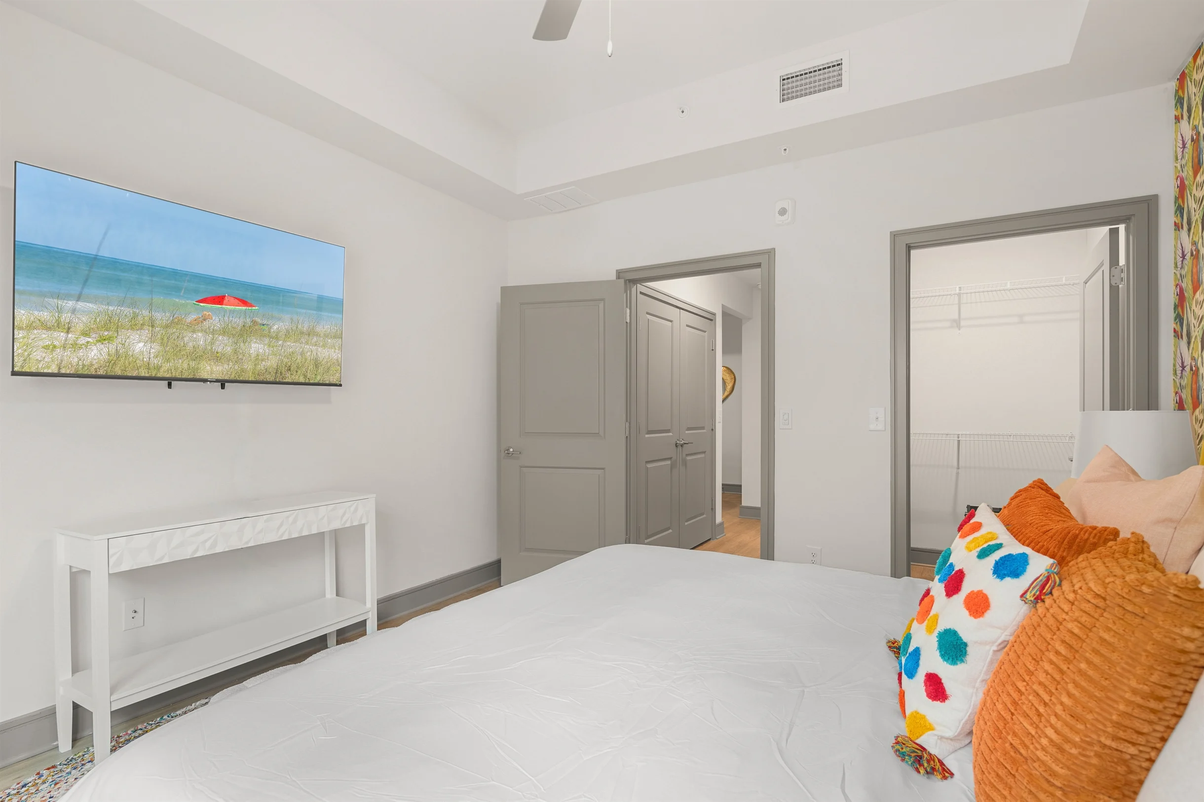 Beachy Escape: 2BR/2BA w./ Pool, Gym, and Theater #11