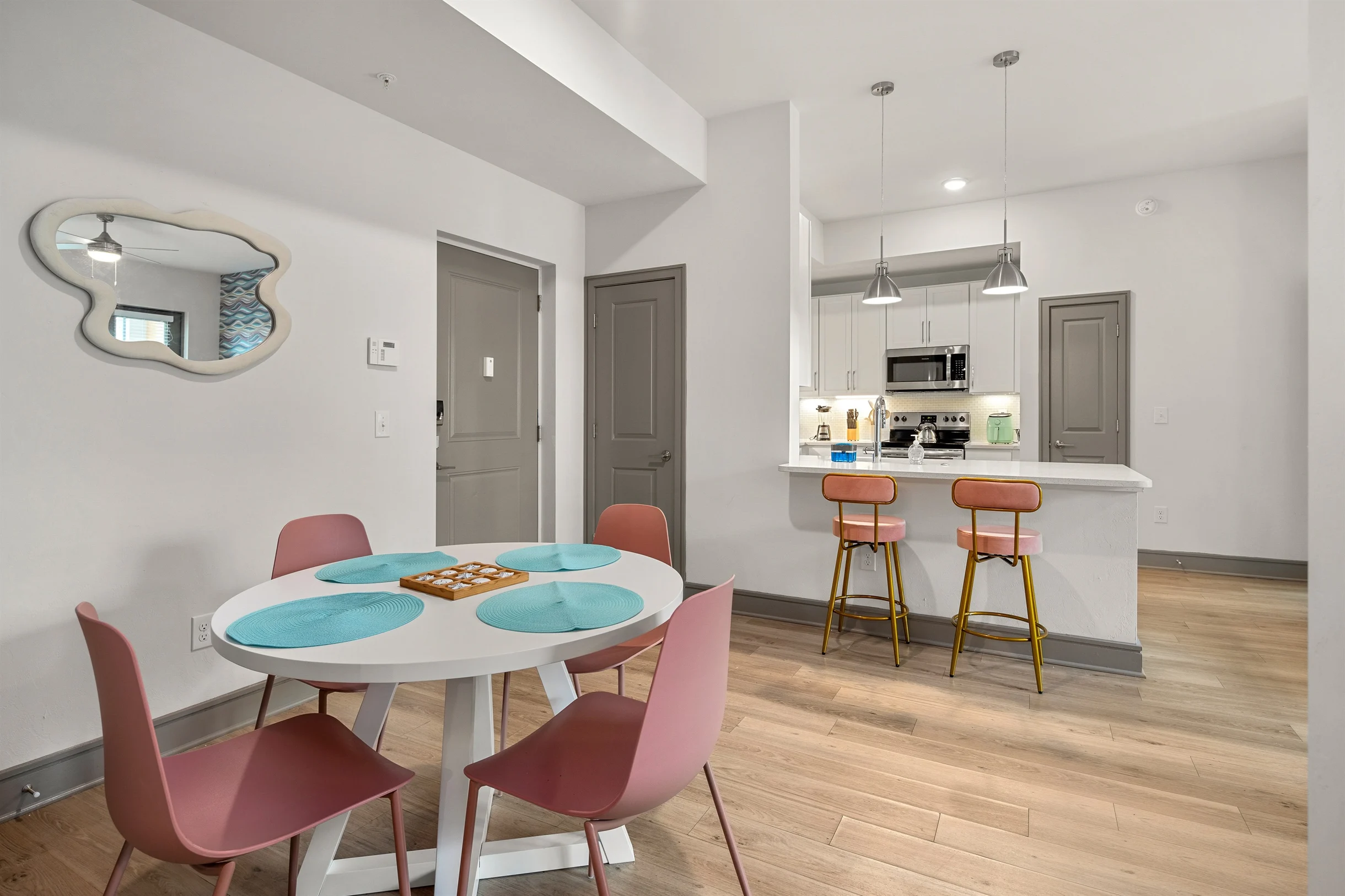 Idyllic Escape: 2BR/2BA w./ Pool, Gym, and Theater #61