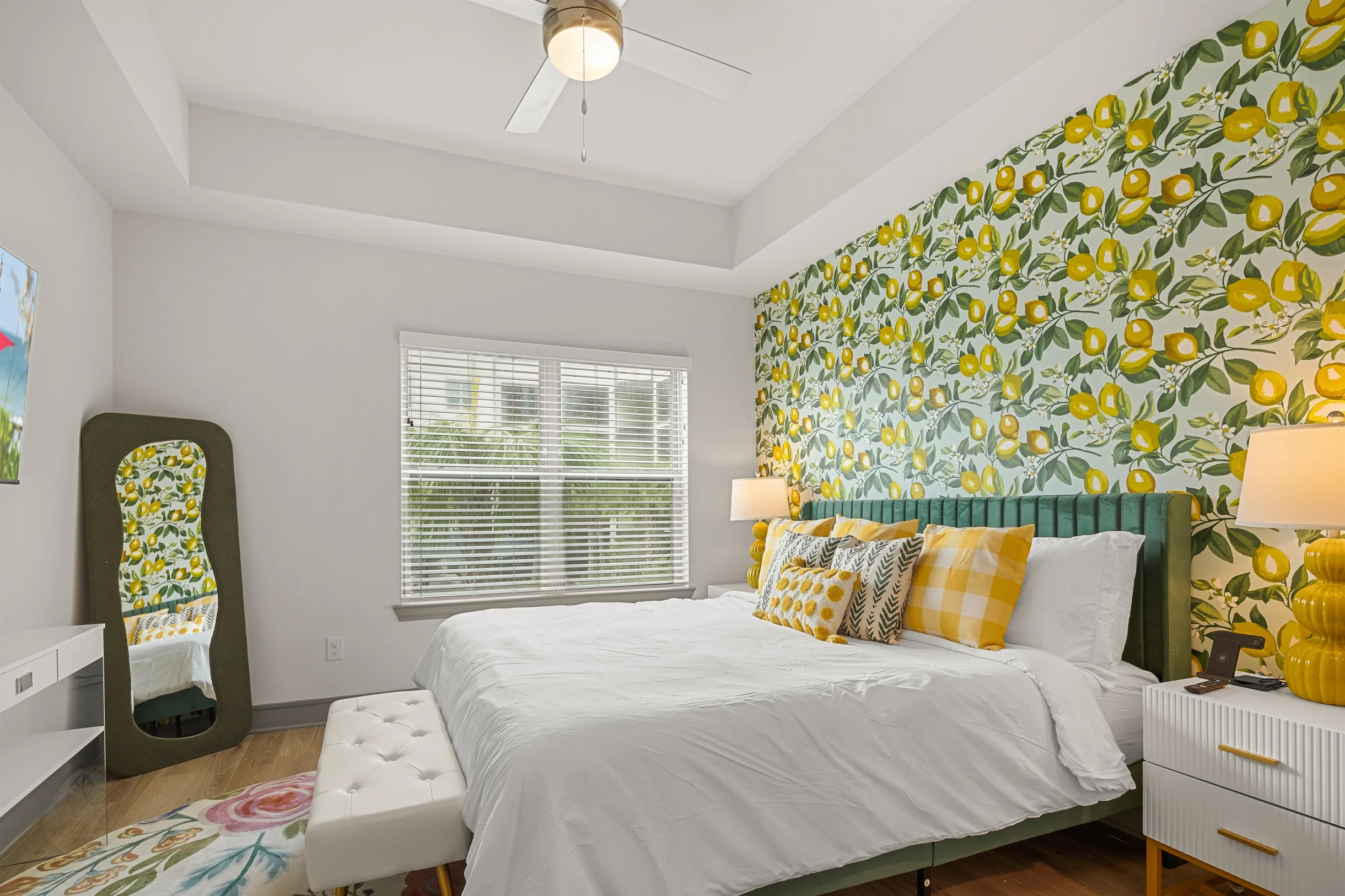 Idyllic Escape: 2BR/2BA w./ Pool, Gym, and Theater #11