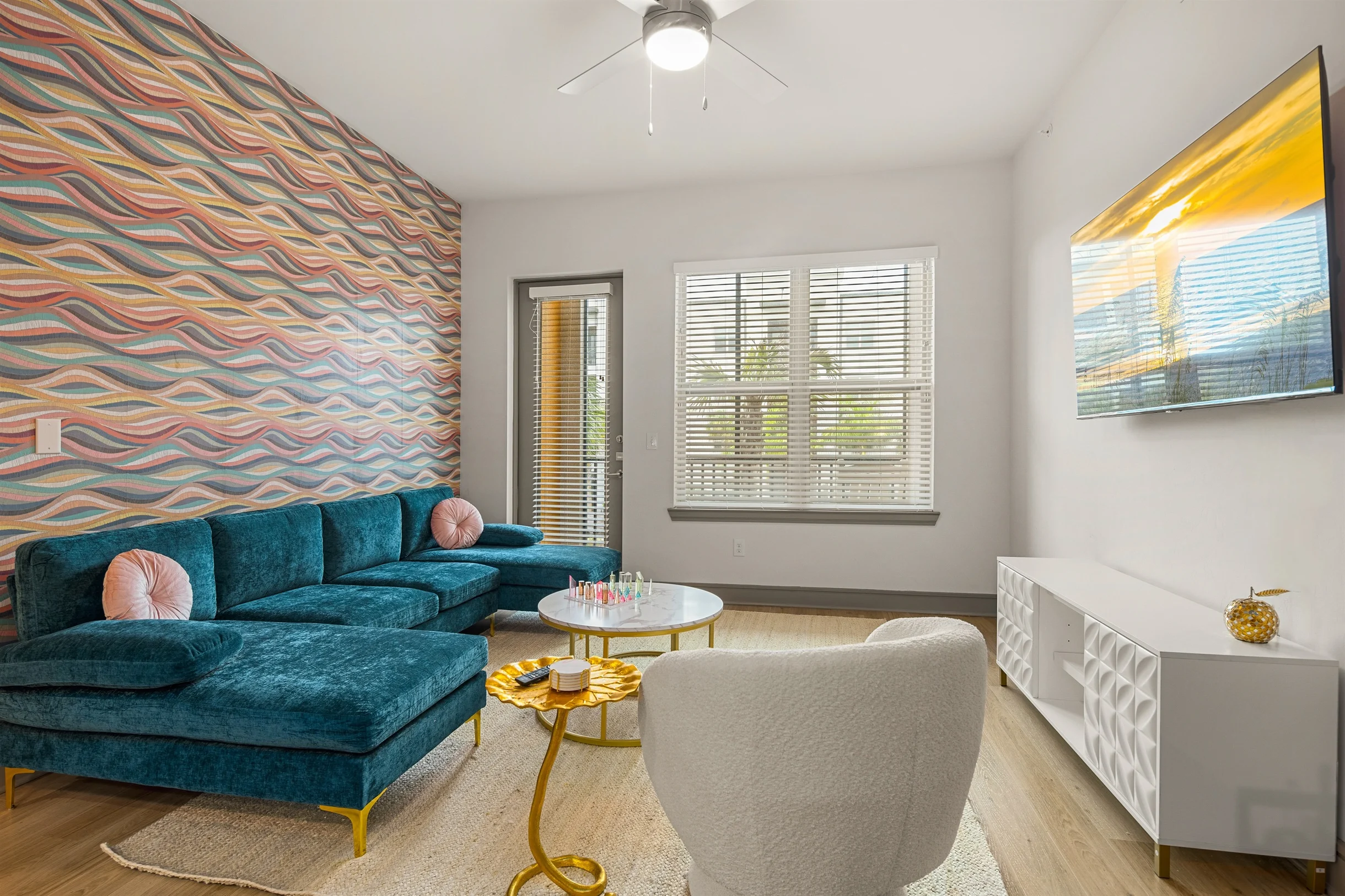 Idyllic Escape: 2BR/2BA w./ Pool, Gym, and Theater #53