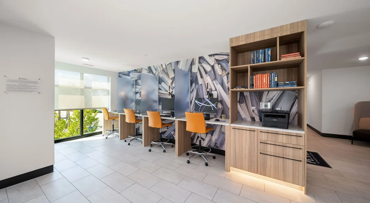 Tropical Oasis 2BR/2BA w./ Pool, Gym, and Theater #21