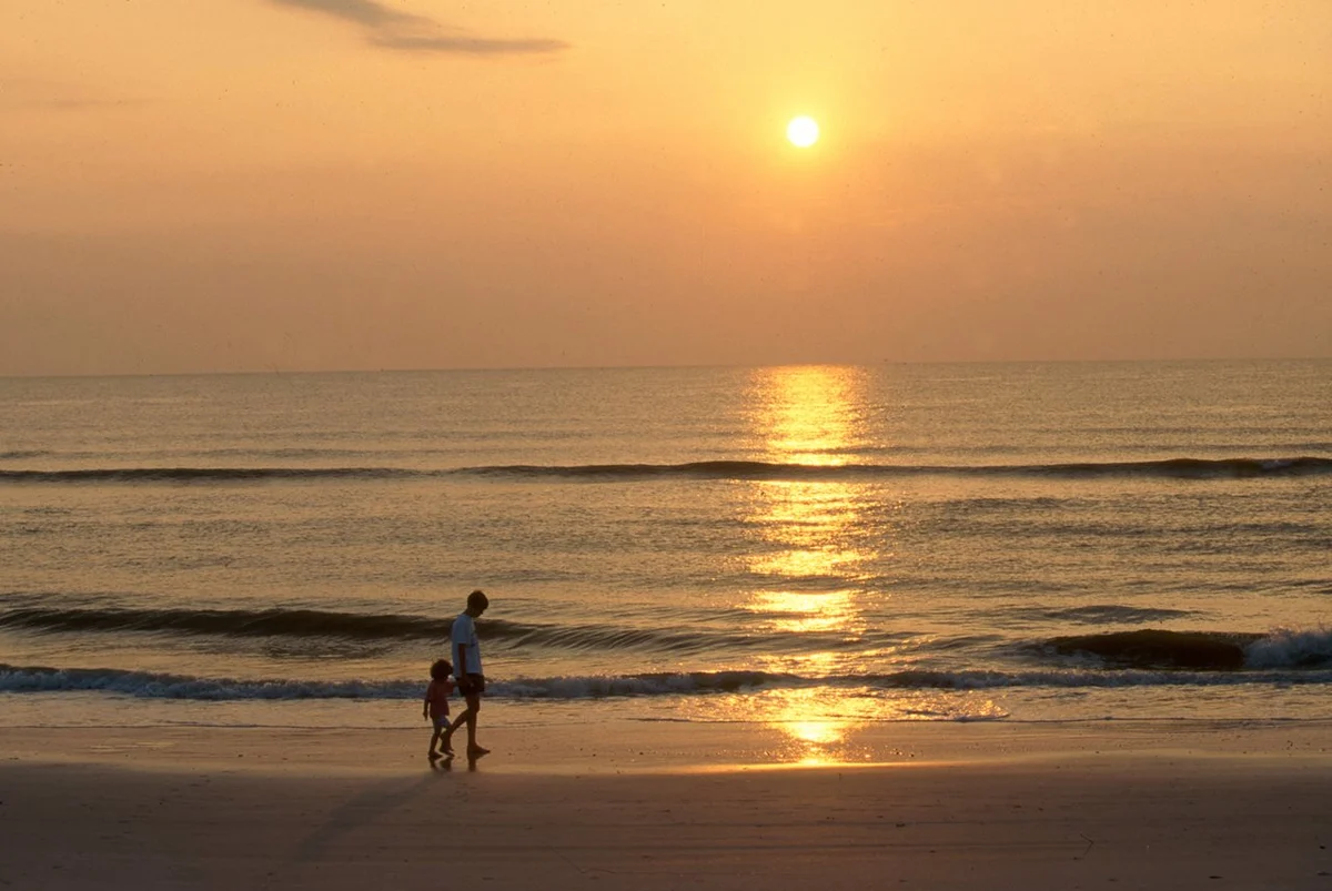Oceanside Retreat 2BR/2BA Near Atlantic Beach #54