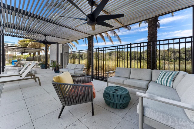 Oceanside Retreat 2BR/2BA Near Atlantic Beach #43