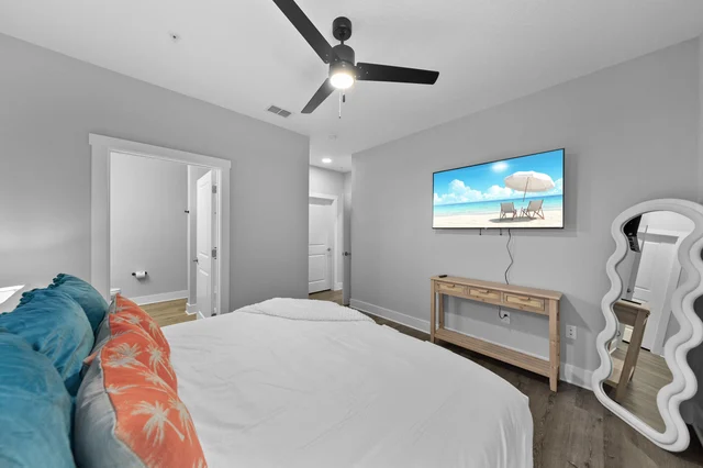 Bedroom 3 image 1