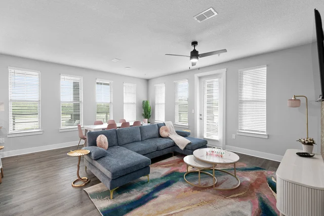 Paradise Escape: Stylish 3BR/2BA with Pool & Gym #37
