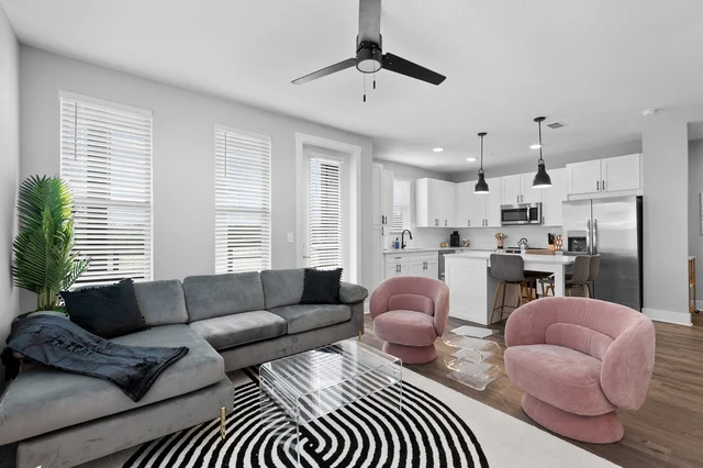 Sunshine Escape for up to 16: 7BR/6BA, Pool & Gym #98