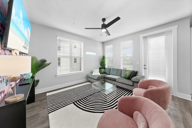 Sunshine Escape for up to 16: 7BR/6BA, Pool & Gym #96