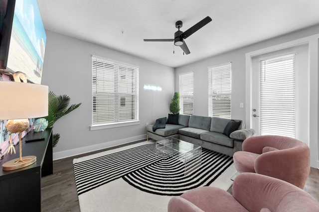 Sunshine Escape for up to 16: 7BR/6BA, Pool & Gym #90