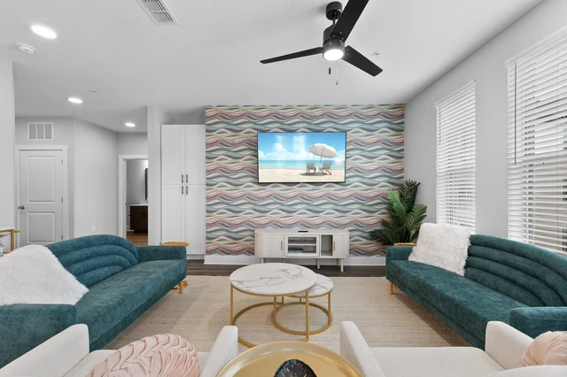 Sunny Haven: Chic 2BR/2BA with Pool & Gym #55