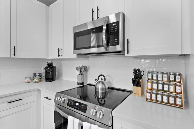 Tropics Getaway: Dual 2BR/2BA Units w./ Pool & Gym #78