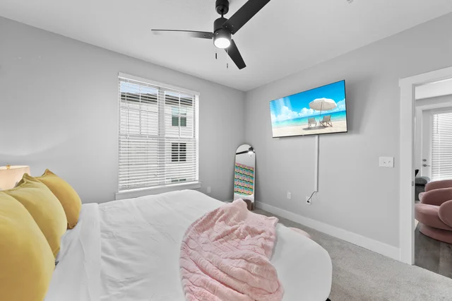 Tropics Getaway: Dual 2BR/2BA Units w./ Pool & Gym #7