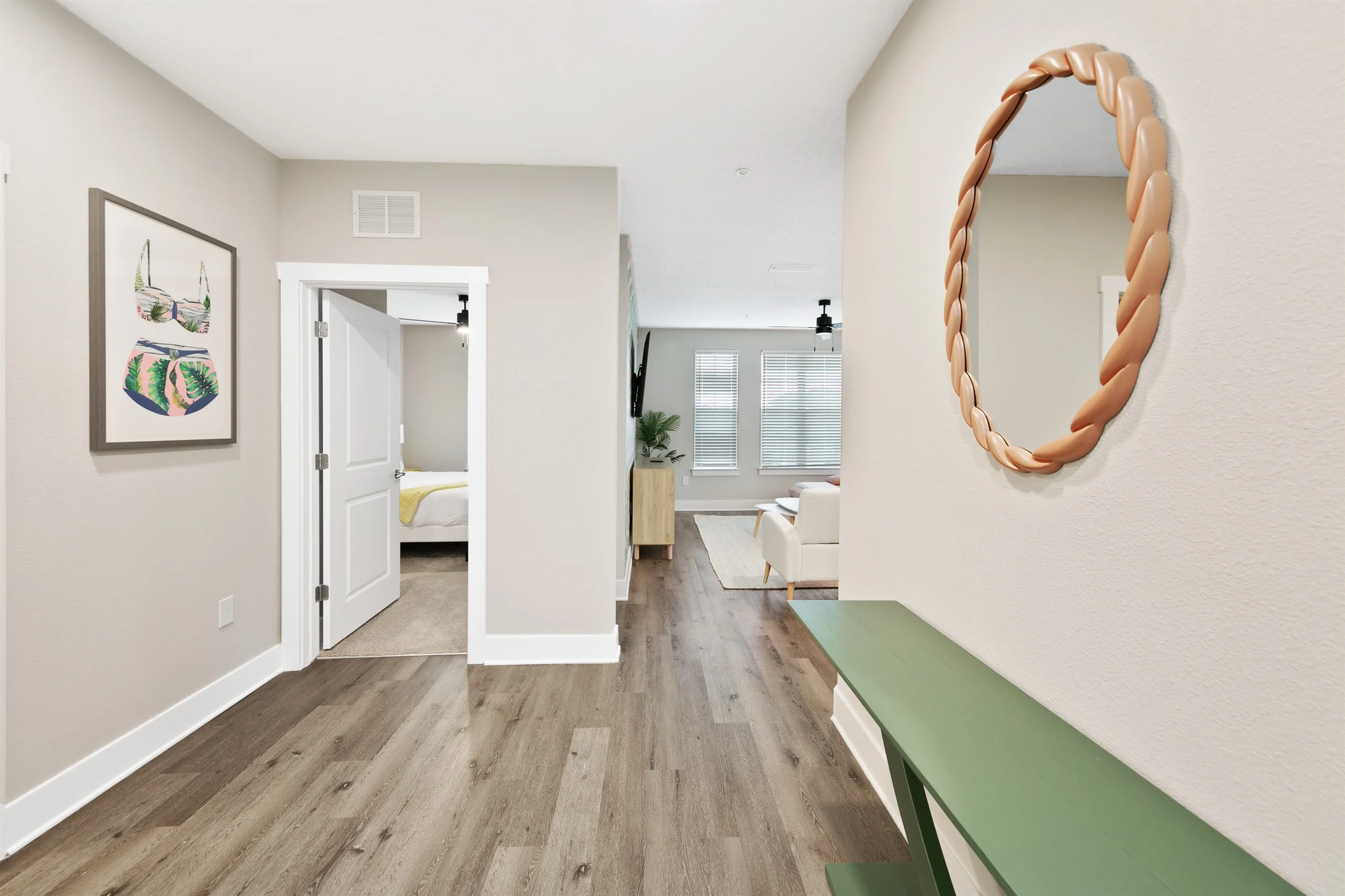 Idyllic and Tropical 2BR/2BA with Pool & Gym #66
