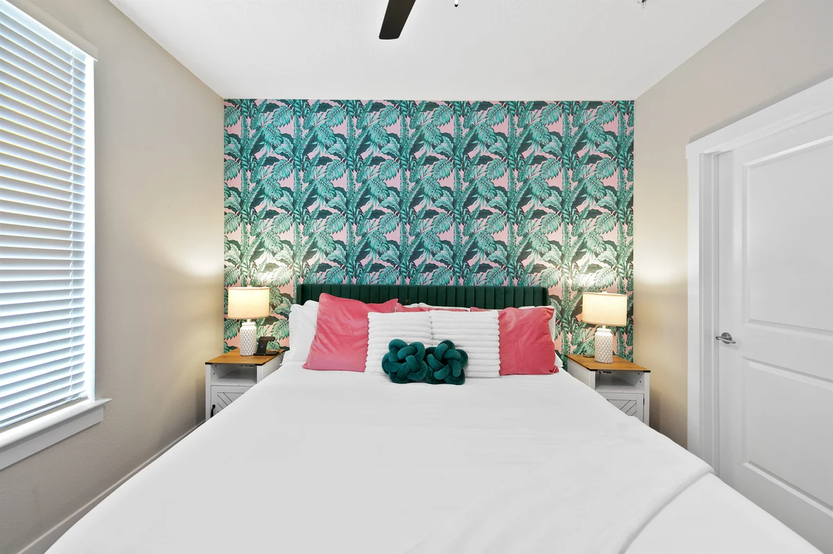 Bedroom 1 image 1