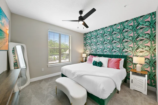 Bedroom 5 image 1
