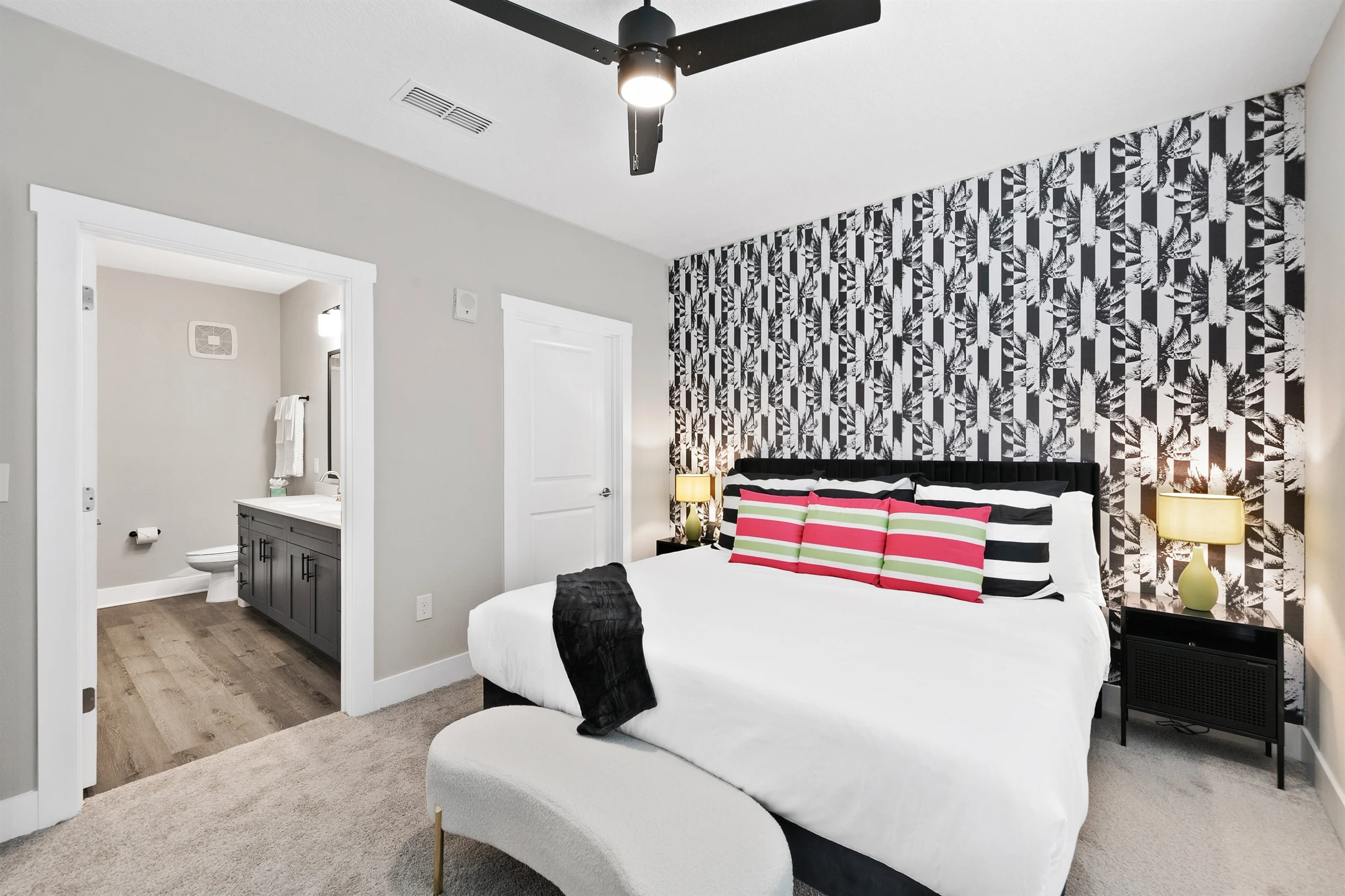 Beachy Getaway: 3BR/3BA Posh Units w./ Pool & Gym #41