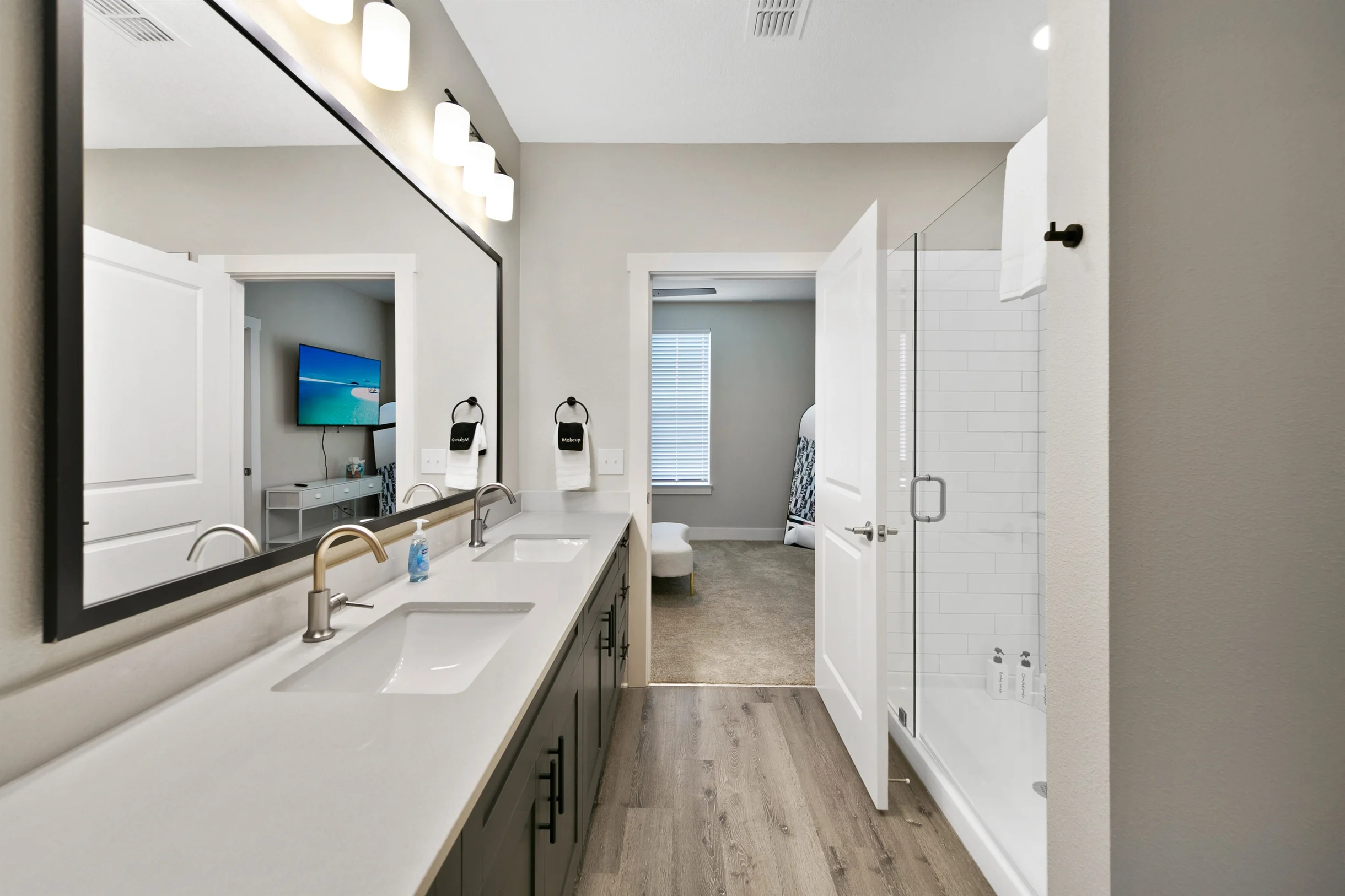 Luxury Tropical 1BR/1BA with Pool & Gym #20