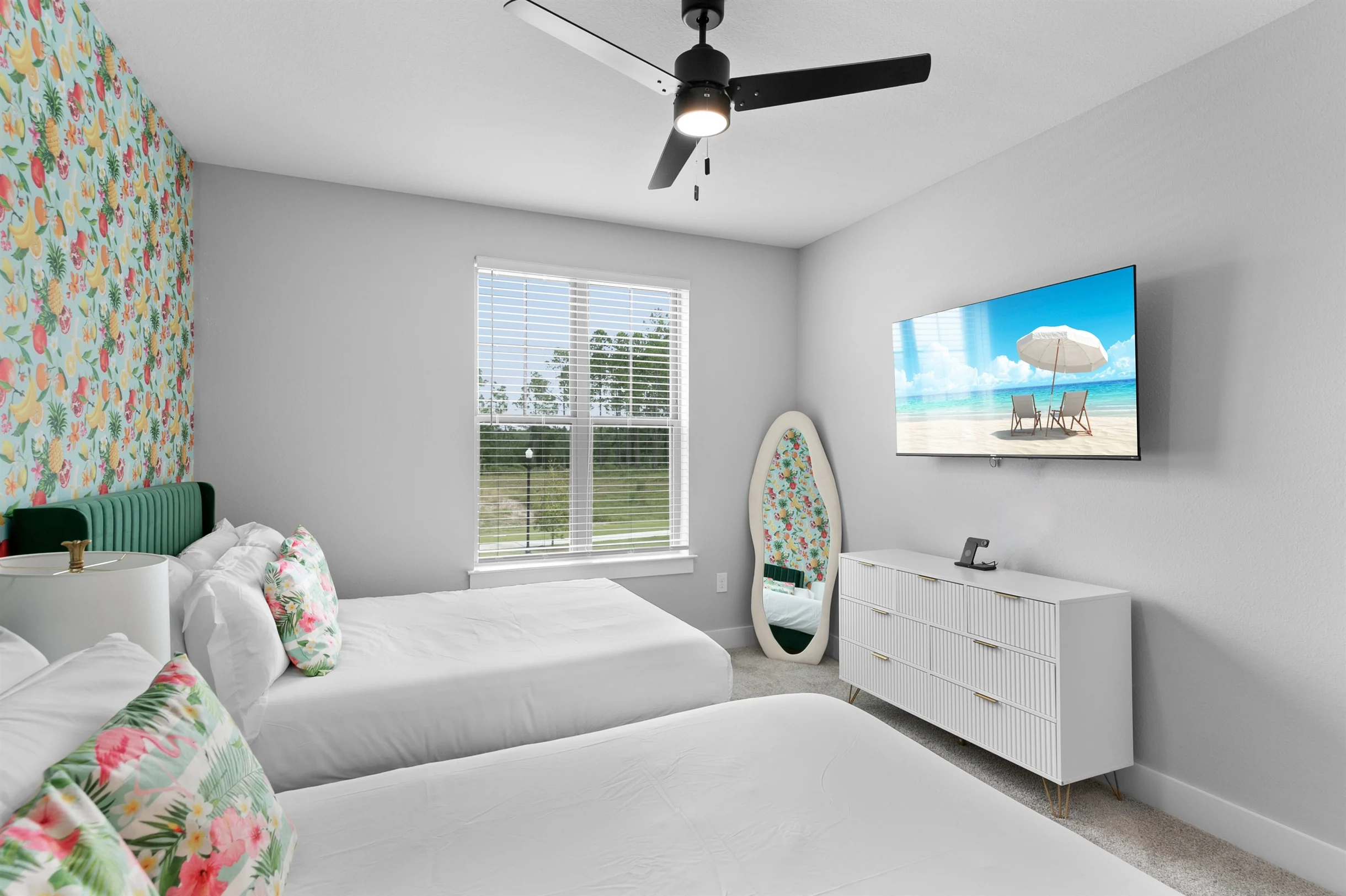 Luxury Oasis: Posh 3BR/2BA with Pool & Gym #47