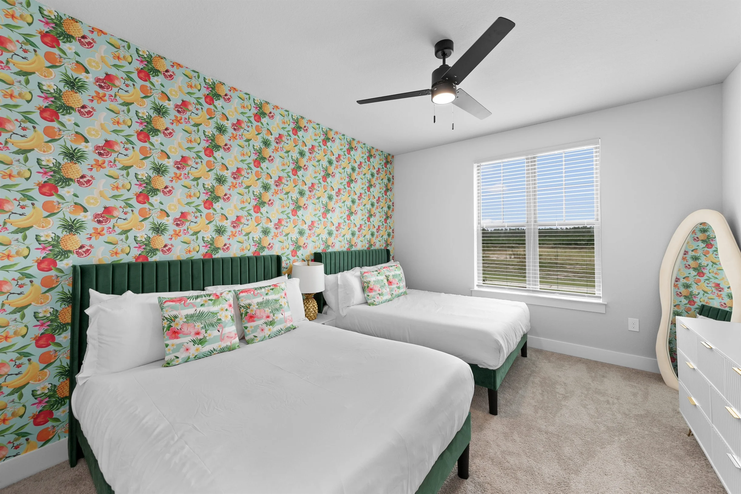 Luxury Oasis: Posh 3BR/2BA with Pool & Gym #65