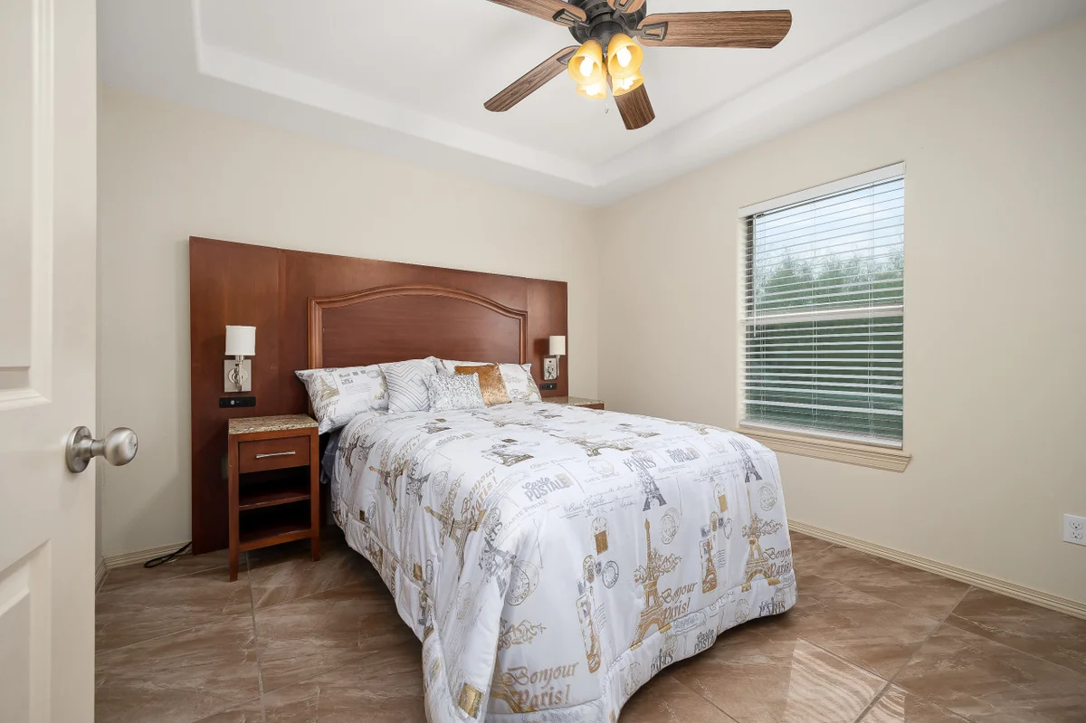 Home in Pharr property photo 5