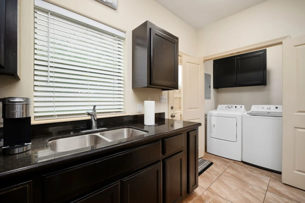 Home in Pharr property photo 5