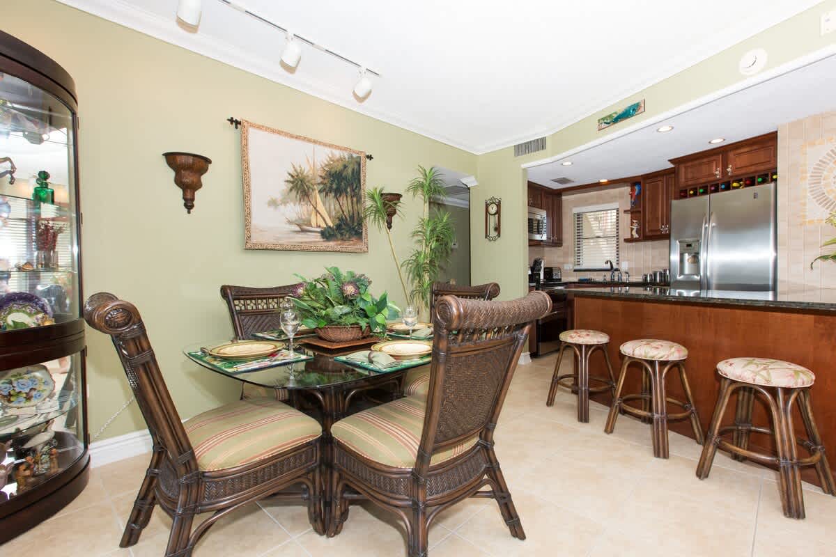 Georgetown Villa 203 #18