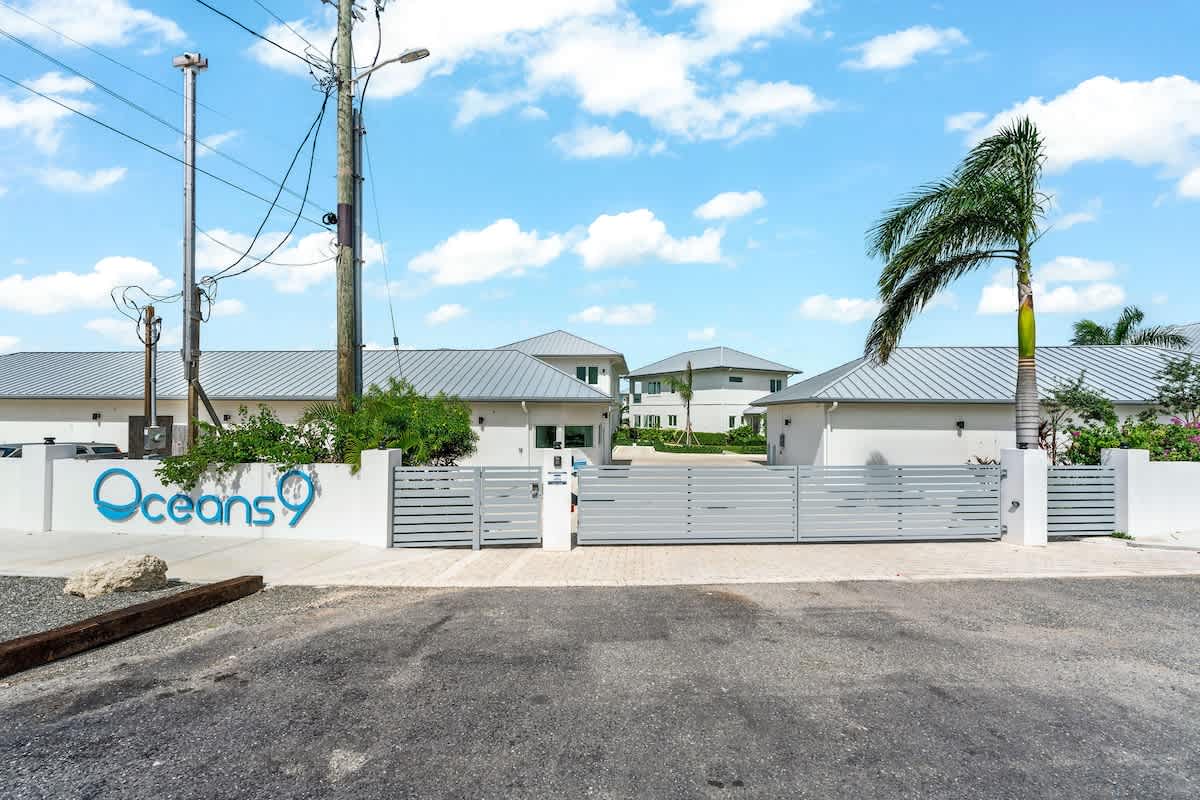 Oceans 9 /4 BR Villa #41