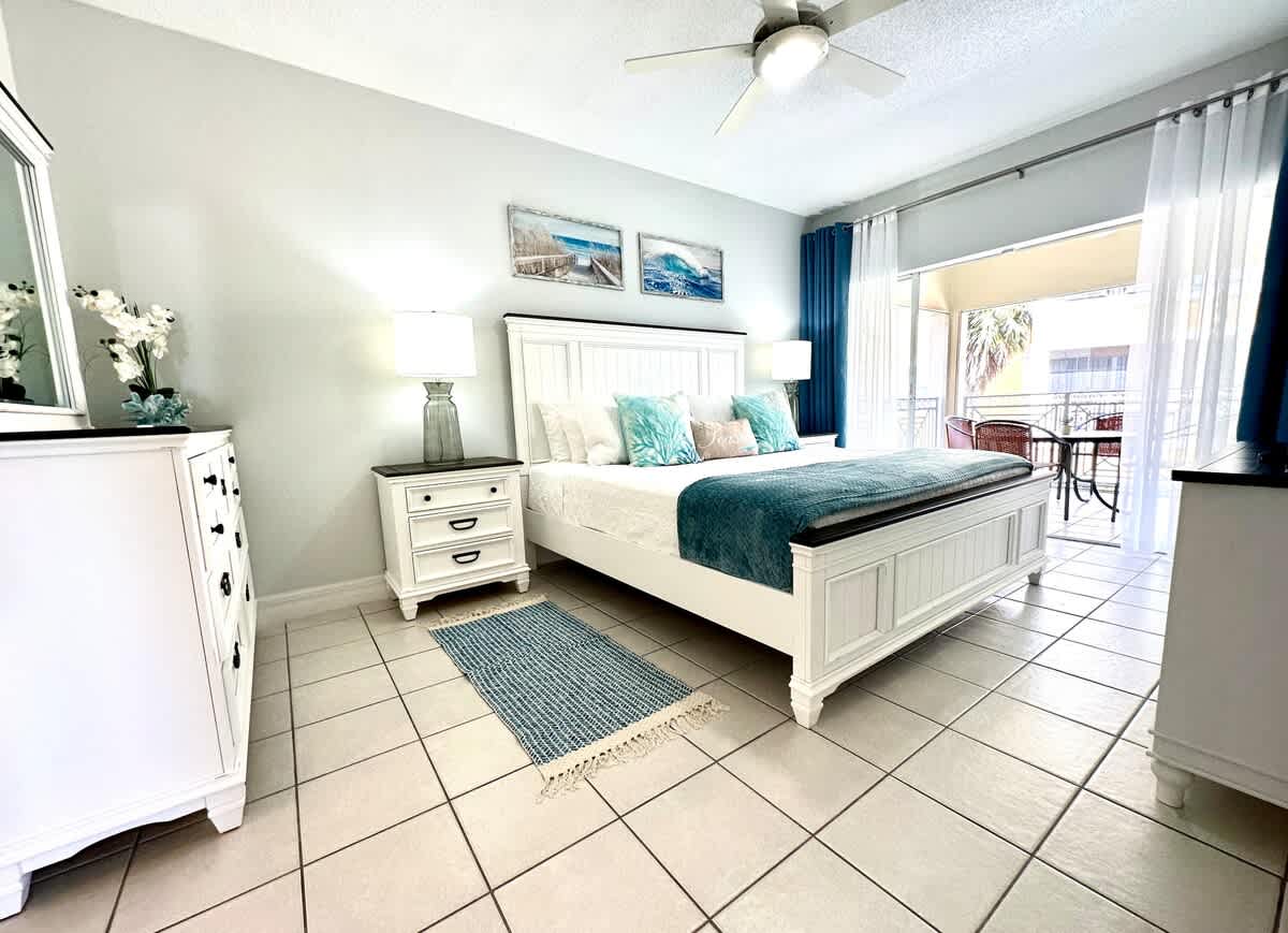 Regal Beach Club 322 #4