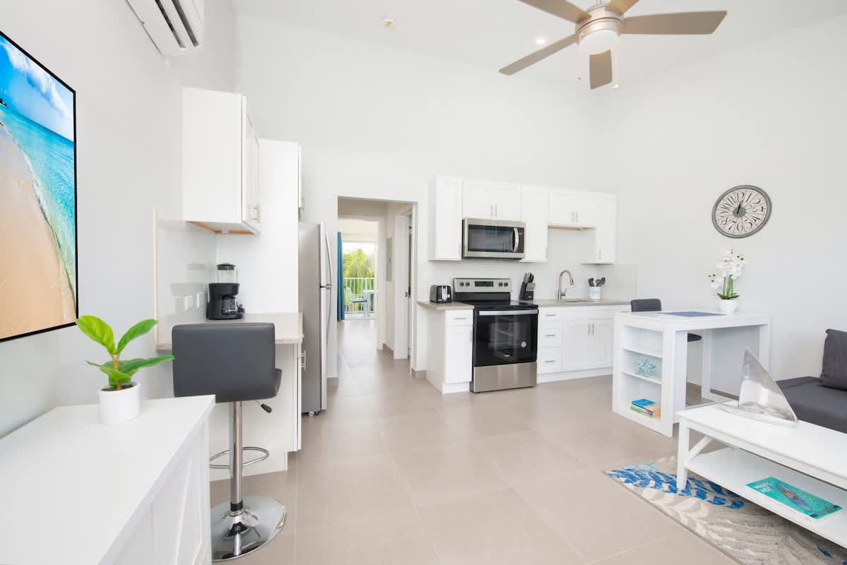 Summertime Suites 49 #2