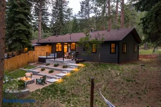 Serene Riverside Cabin: Hot Tub, Patio, Fire Pit #166