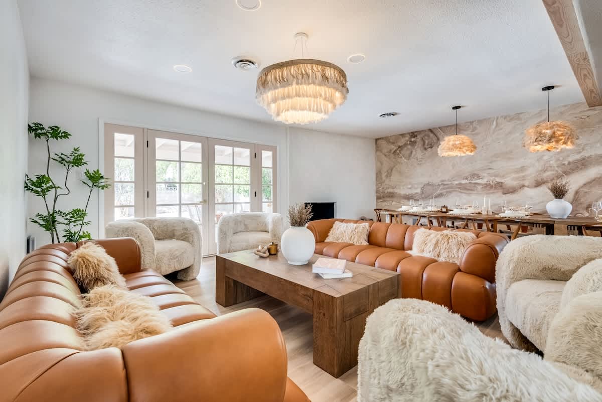 Home in Las Vegas property photo 2