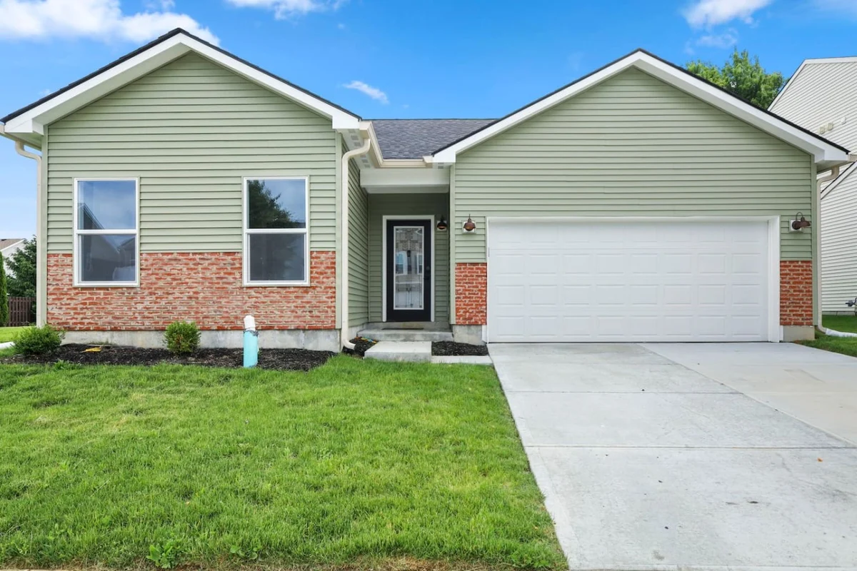 Home in Indianapolis property photo 5