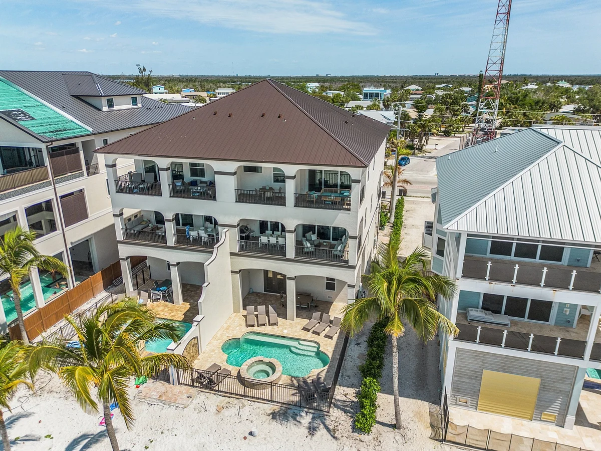 3132/3134 Curious Tides Gulf-Front 10BR Estate: Private Pools, S #96