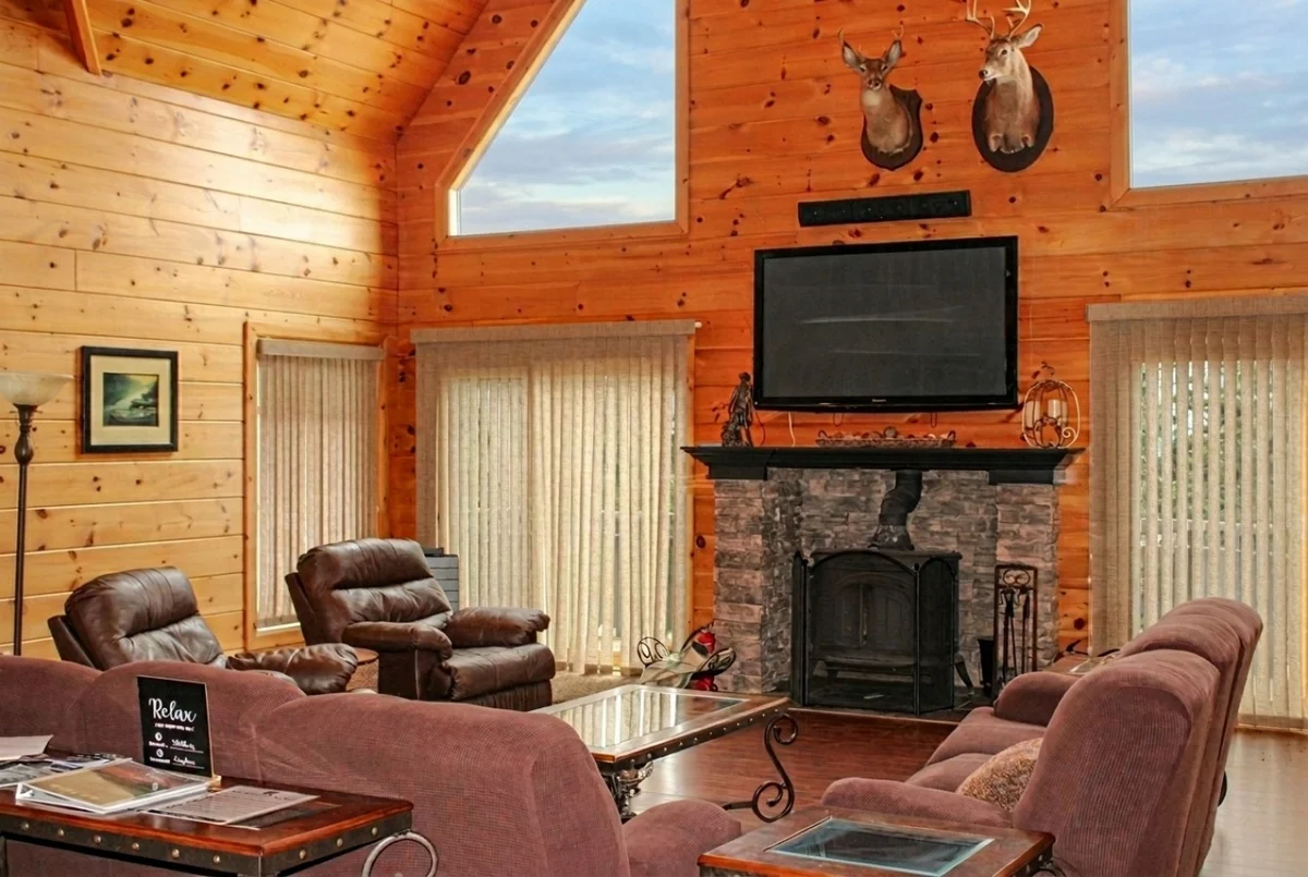 Massive 6BR 5BA Country Home with Central AC #51