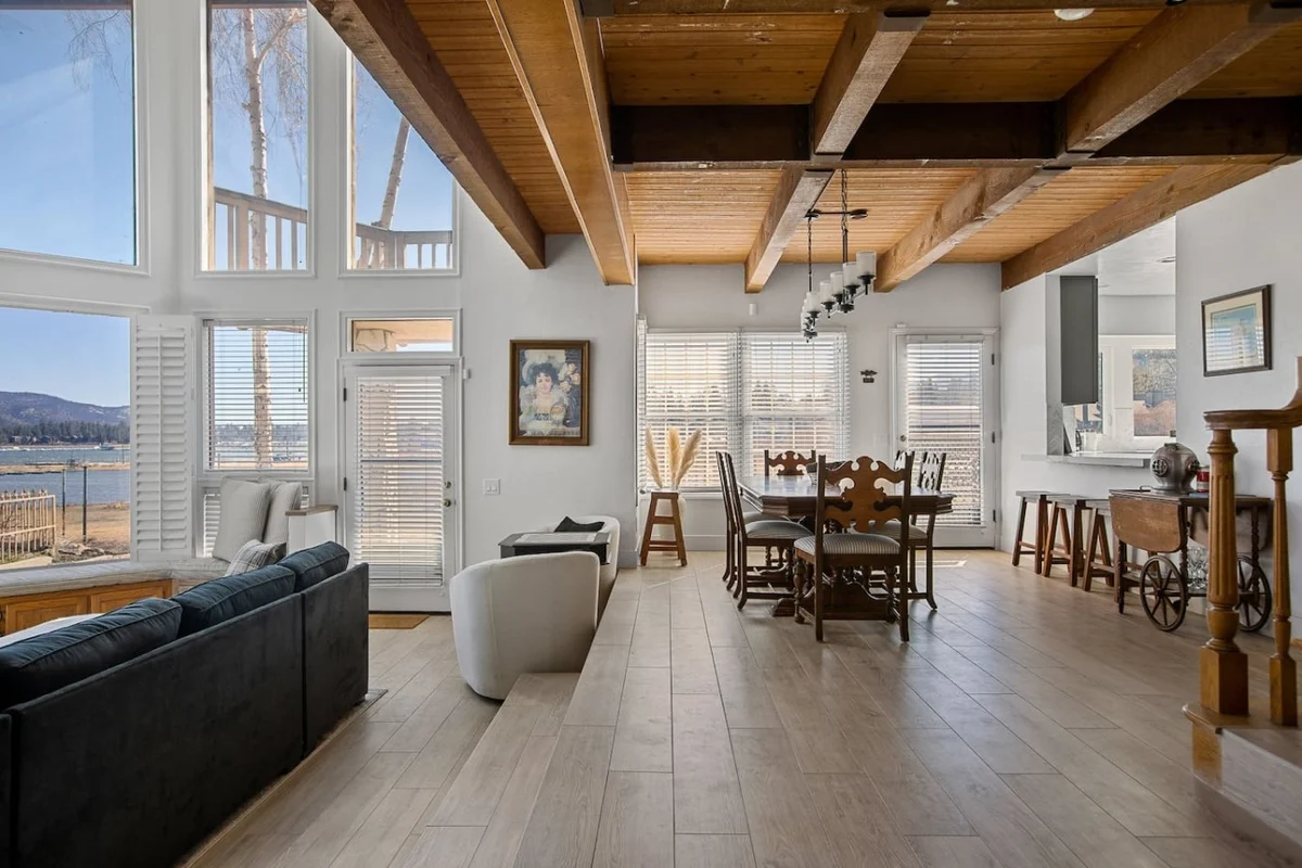 Lakefront Honey Bear, Private Dock & Hot Tub #85