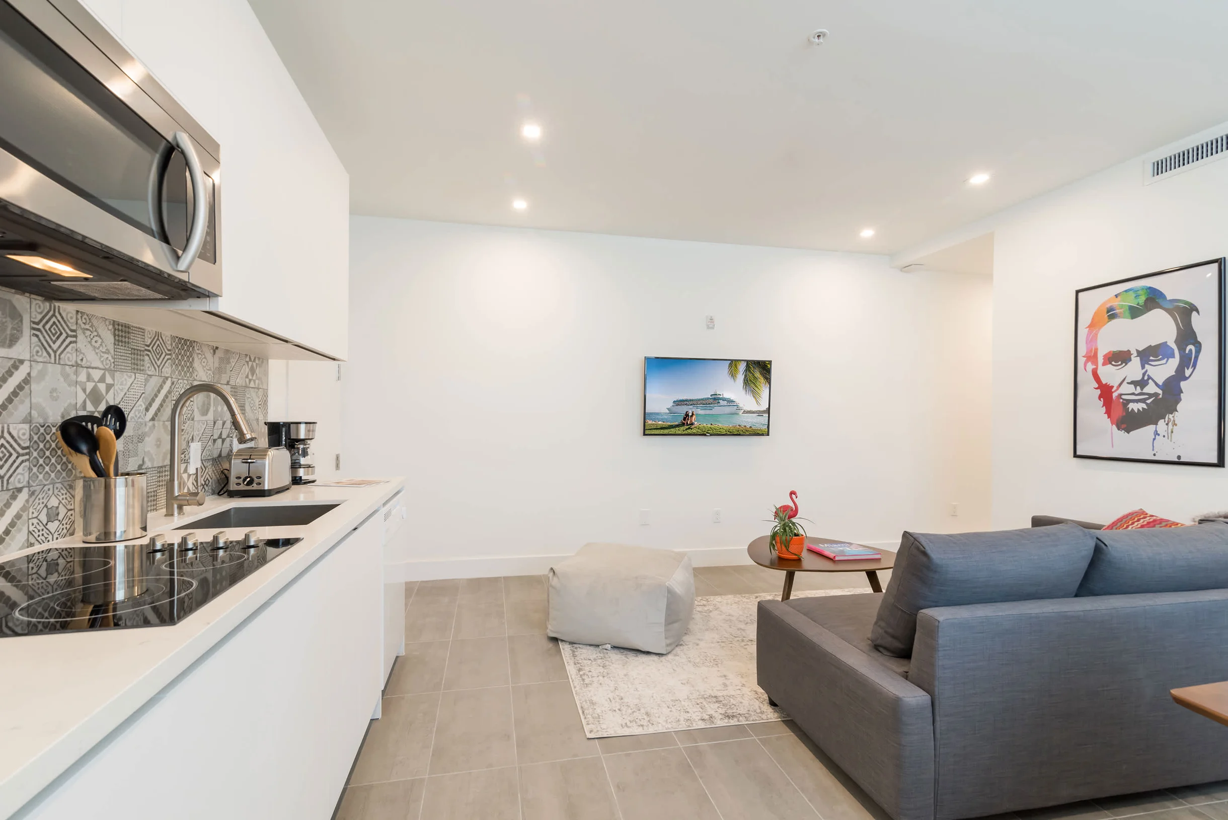 Apartment in Miami Beach property photo 3