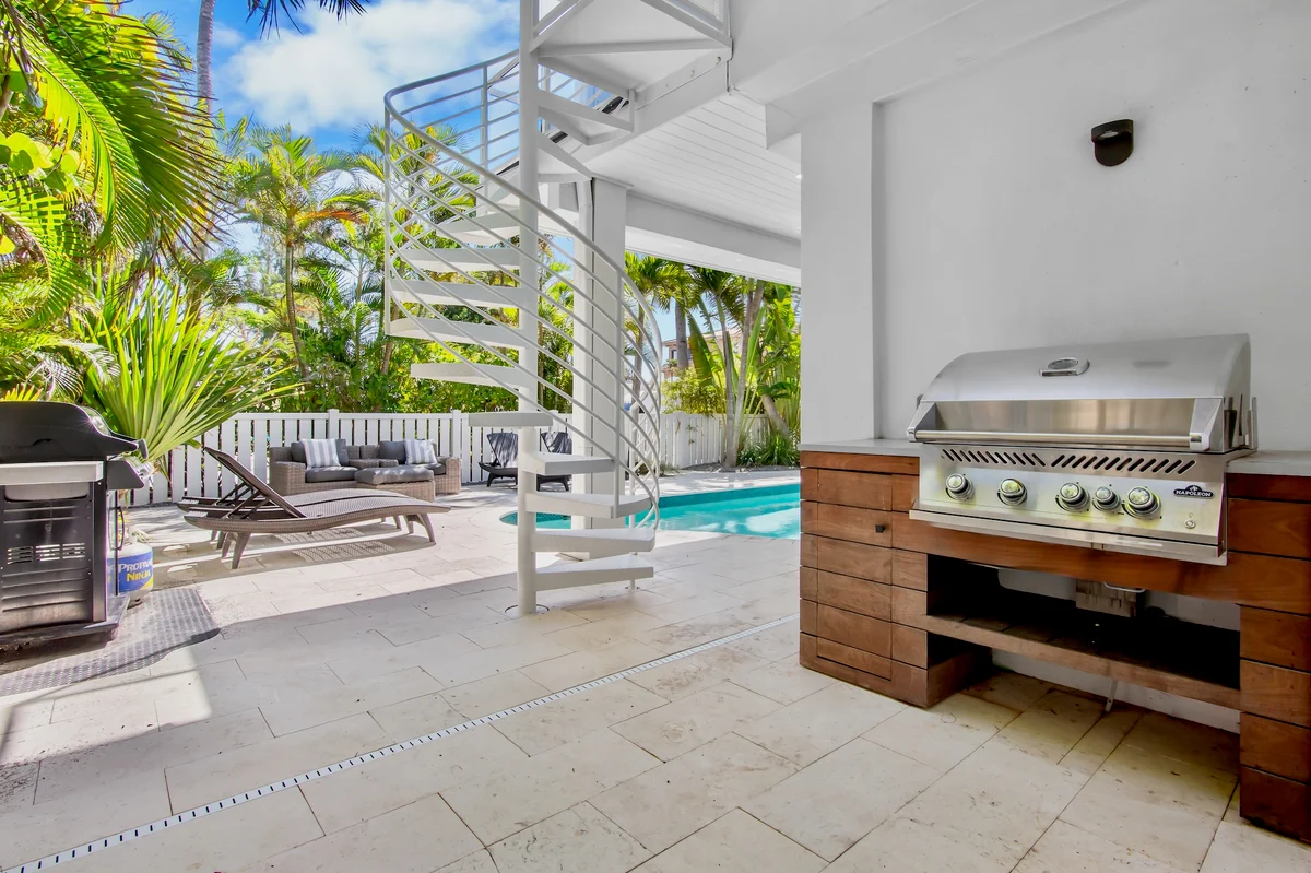 Coconut Palm Paradise #150