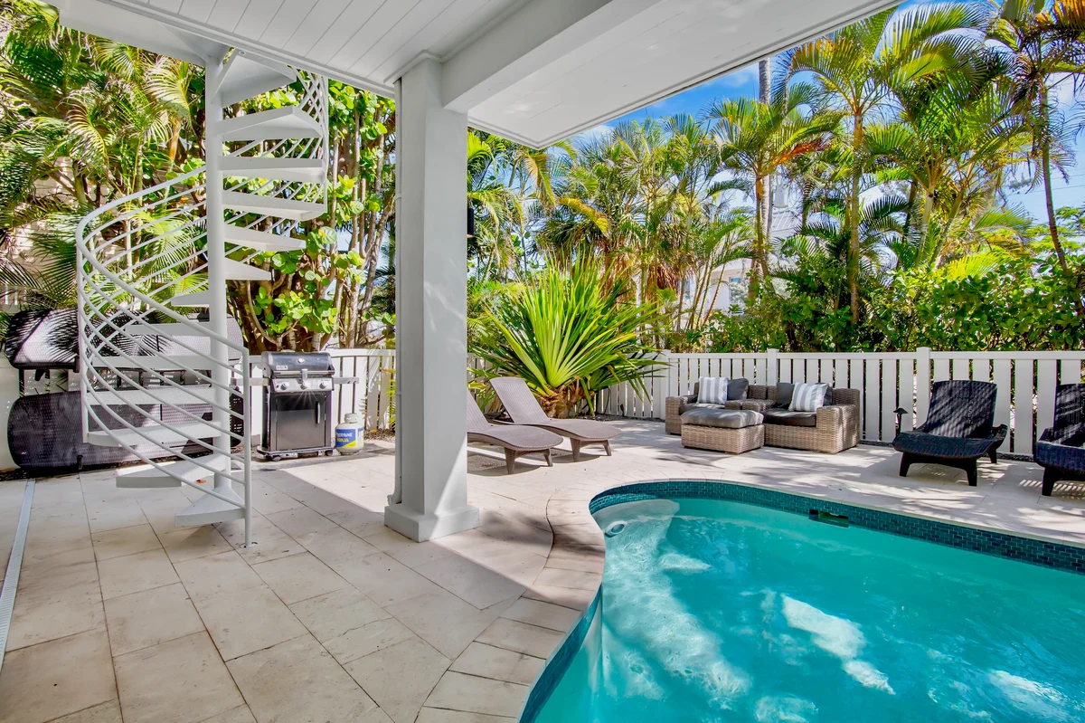 Coconut Palm Paradise #168