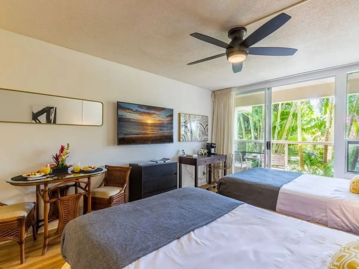 Condo, Steps from the Beach property photo 5