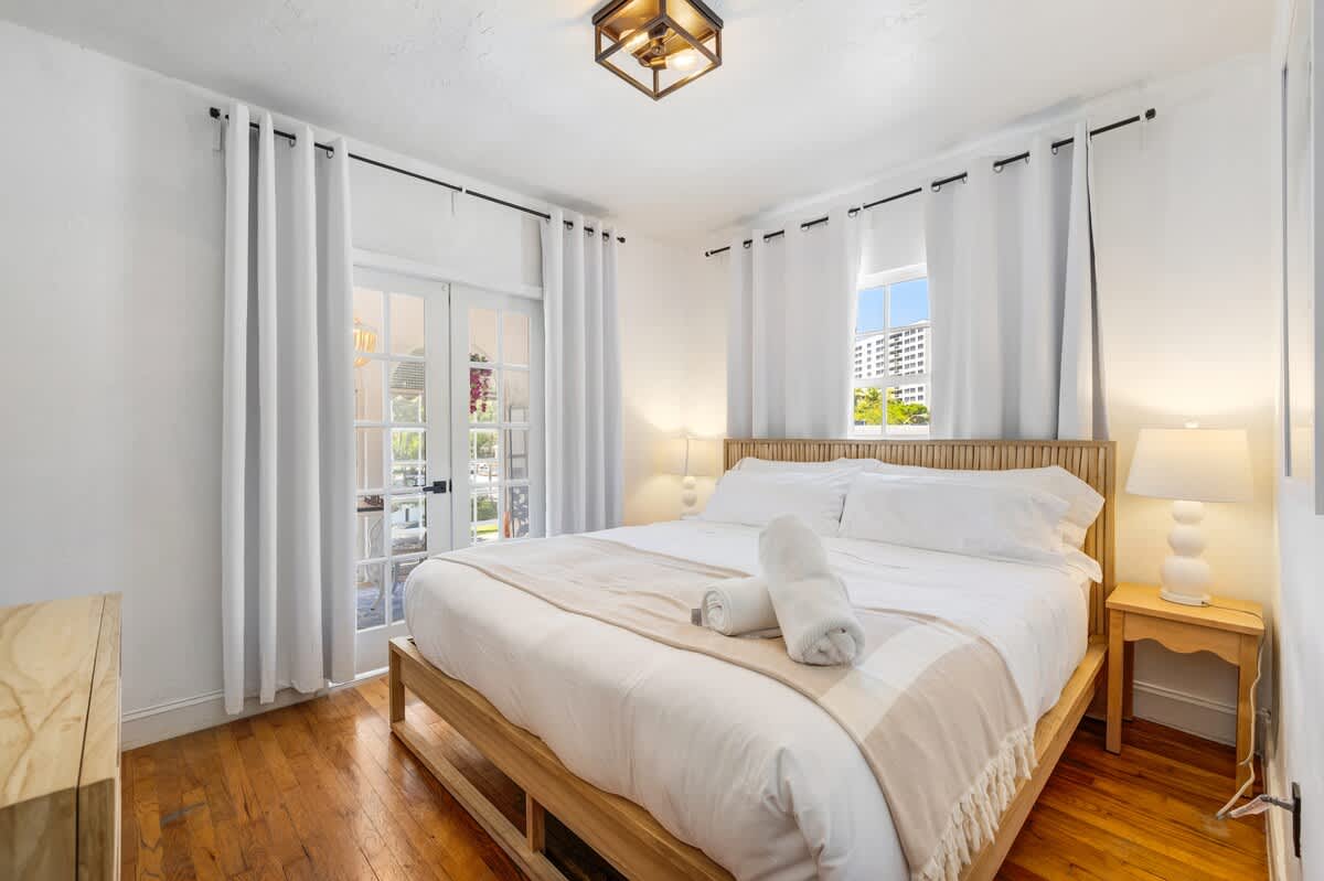 Condo in Miami Beach property photo 3