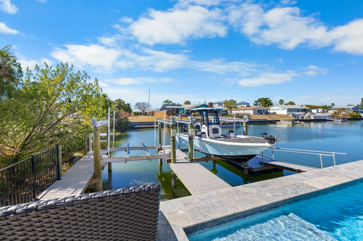 HB Anchors Away property photo 5