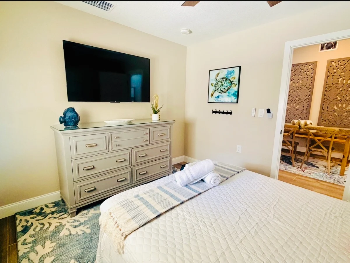CB Captain's Quarters #10