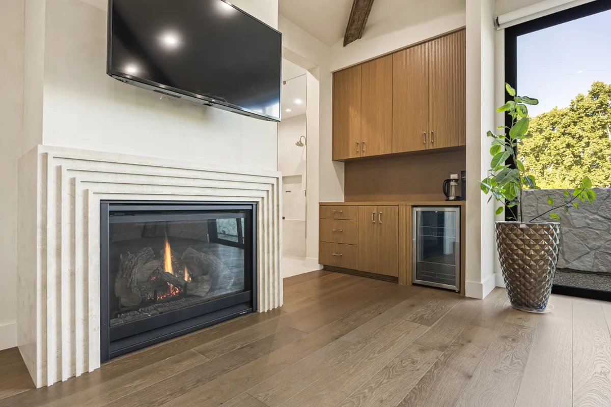 Home in Los Angeles property photo 14