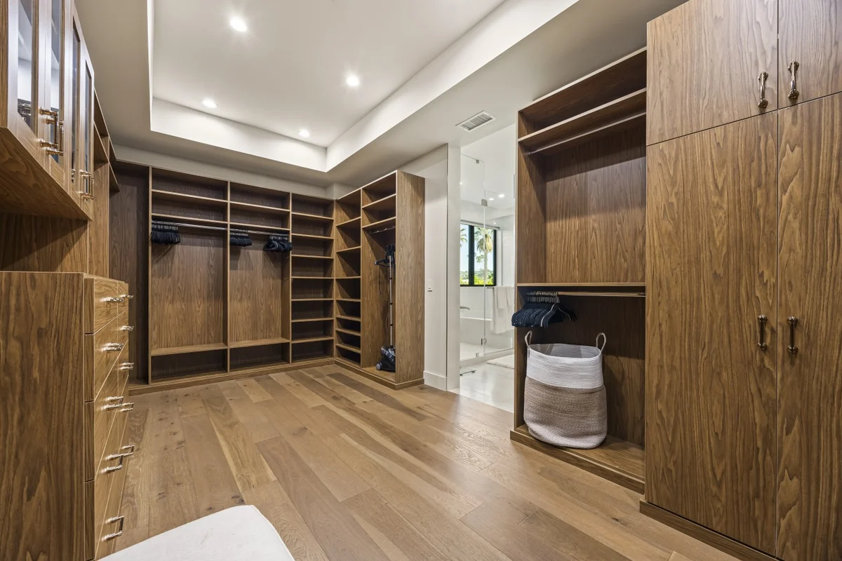 Home in Los Angeles property photo 29