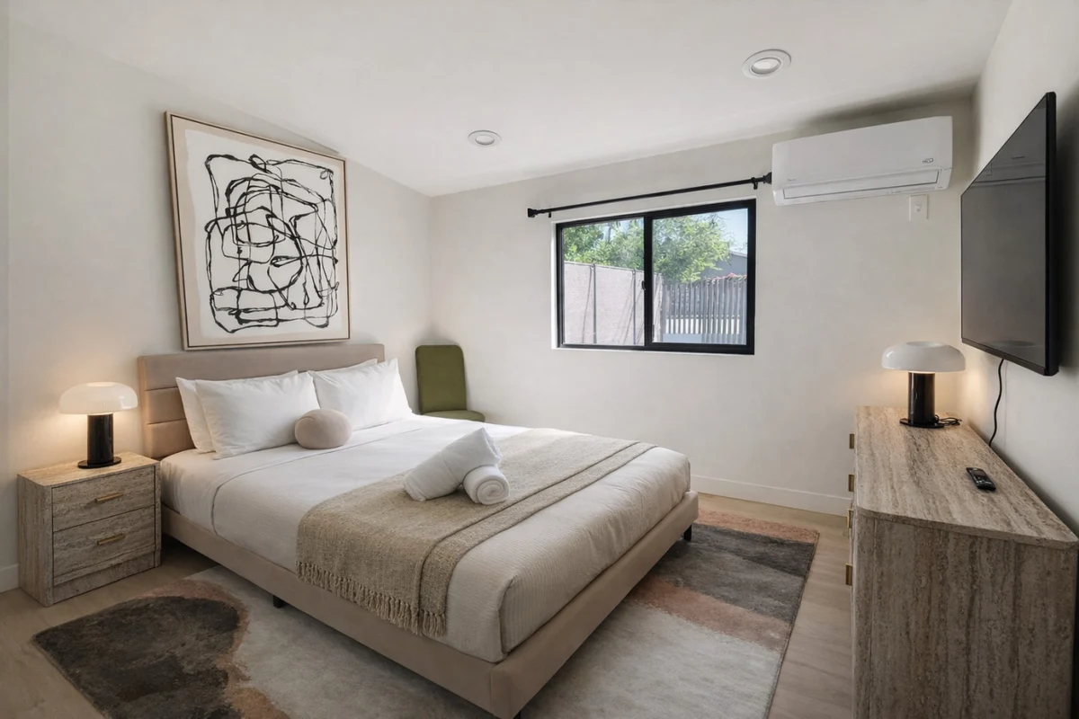 Home in Los Angeles County property photo 2
