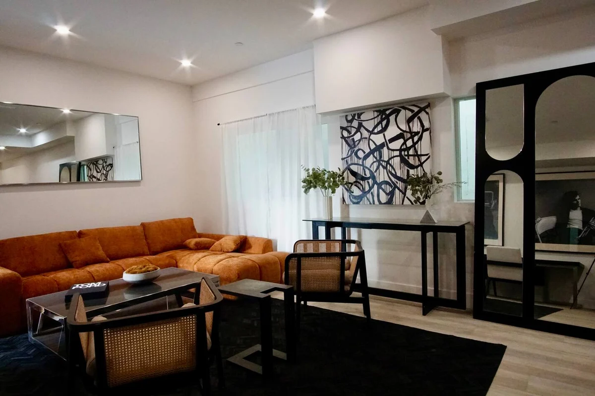 NoHo Urban Retreat, Centrally Located property photo 2