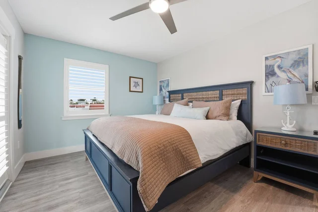 BEDROOM image 1