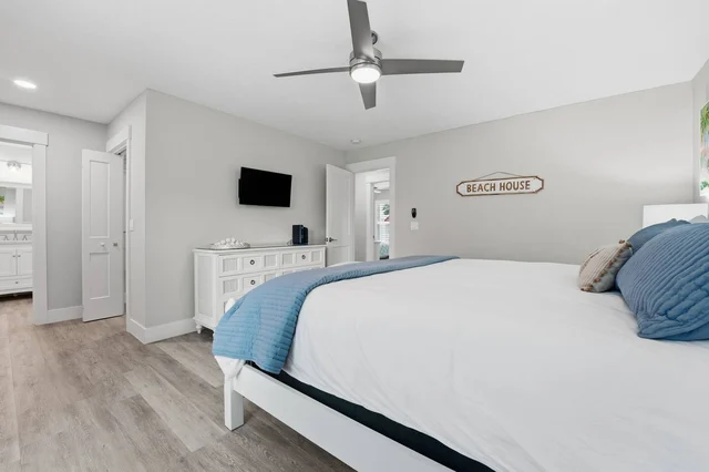BEDROOM image 1
