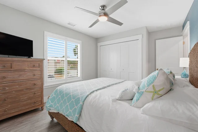 BEDROOM image 1