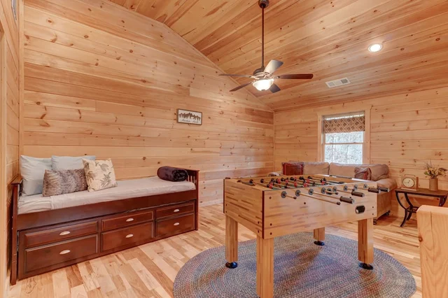 Rustic Cabin | Fire-Pit | Indoor Heated Pool | Hot Tub | Gym #40