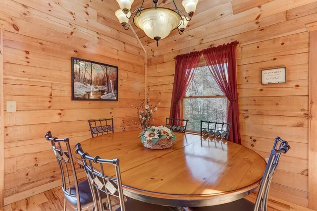 Rustic Cabin | Fire-Pit | Indoor Heated Pool | Hot Tub | Gym #38